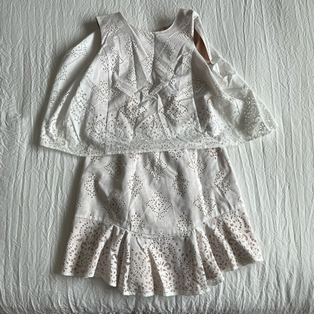 BCBMaxAzria size 0 never worn white dress